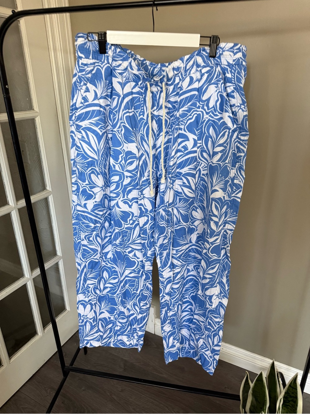 NWT Old Navy Gauze Barrel Pants (XL) - Picture 2 of 4